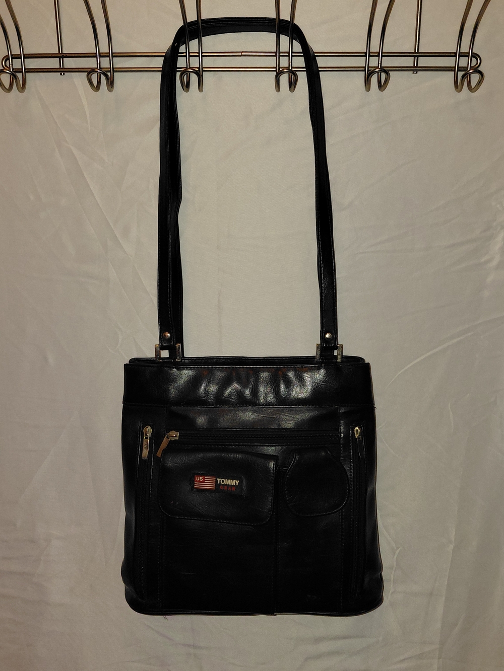 Vintage Tommy Hilfiger Black Leather Shoulder Bag